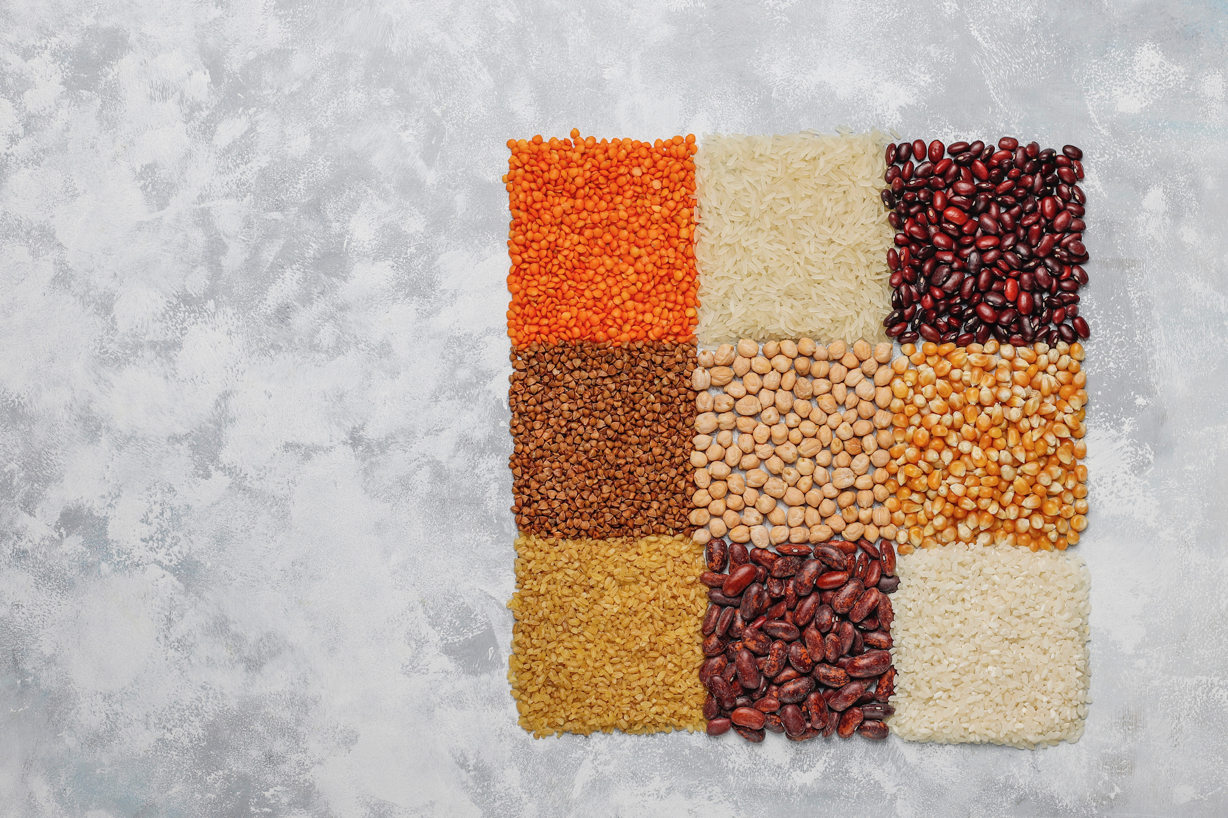 توزیع مواد خوراکی، حبوبات، برنج، شکر